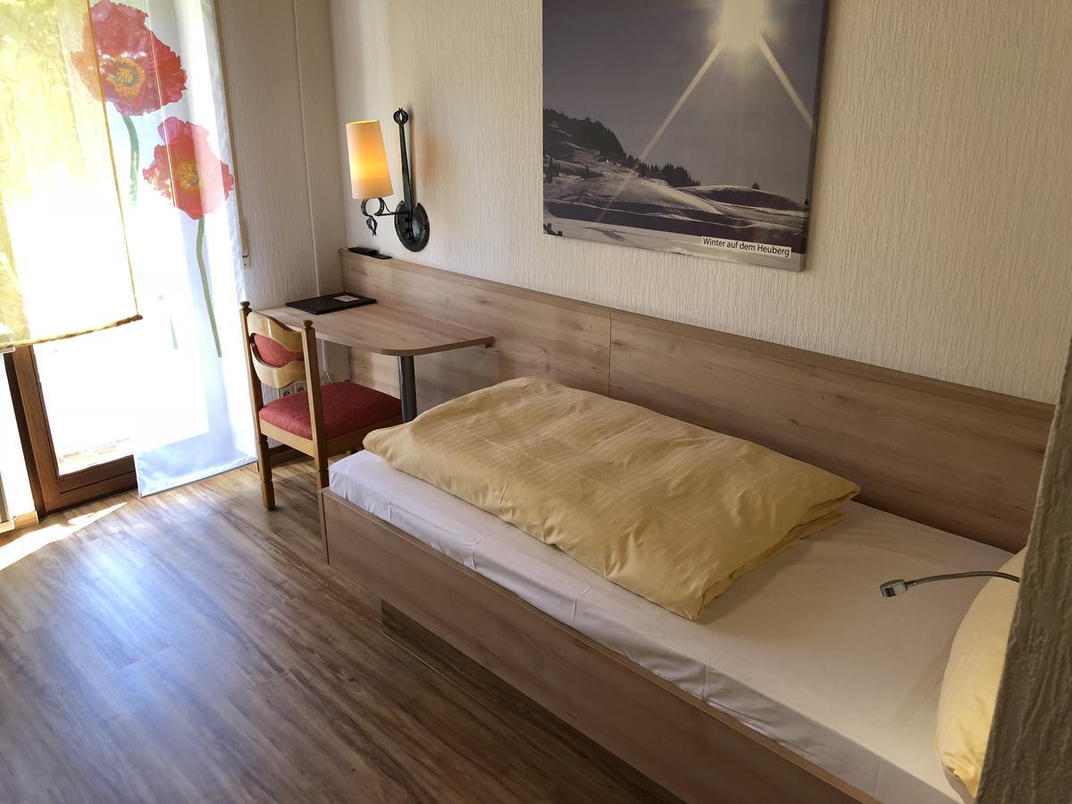 Hotel Heuberger Hof, Wehingen Dış mekan fotoğraf